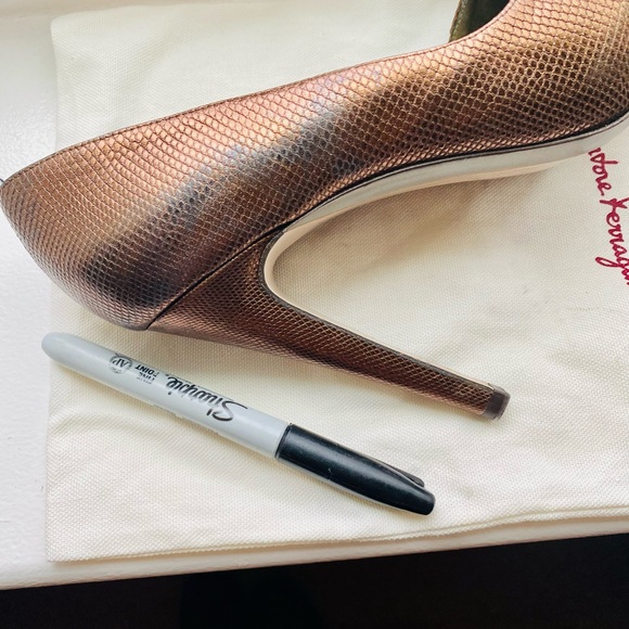 Salvatore Ferragamo - Peep Toe Platform Pump Heels Metallic Brown 8b - Picture 4 of 16